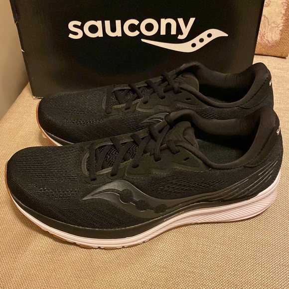 New - Saucony running shoes - Picture 3 of 8
